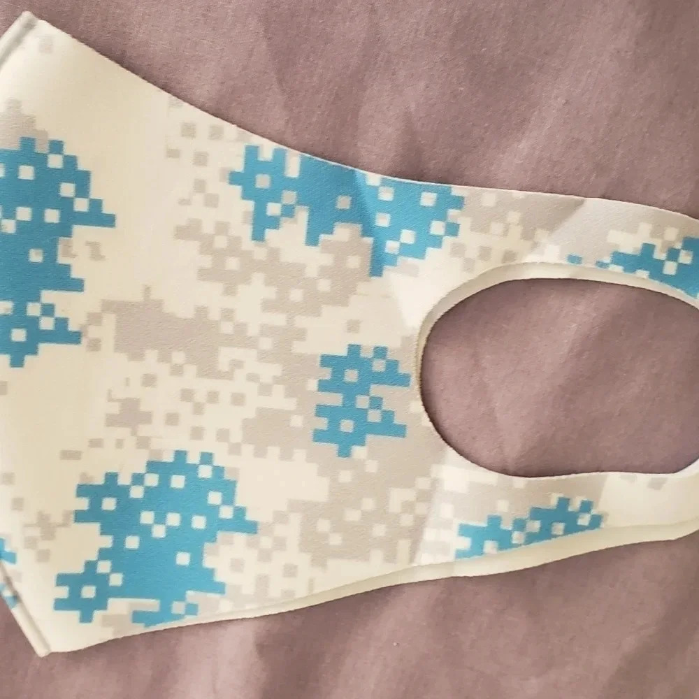 FACE mask - Picture 2 of 2